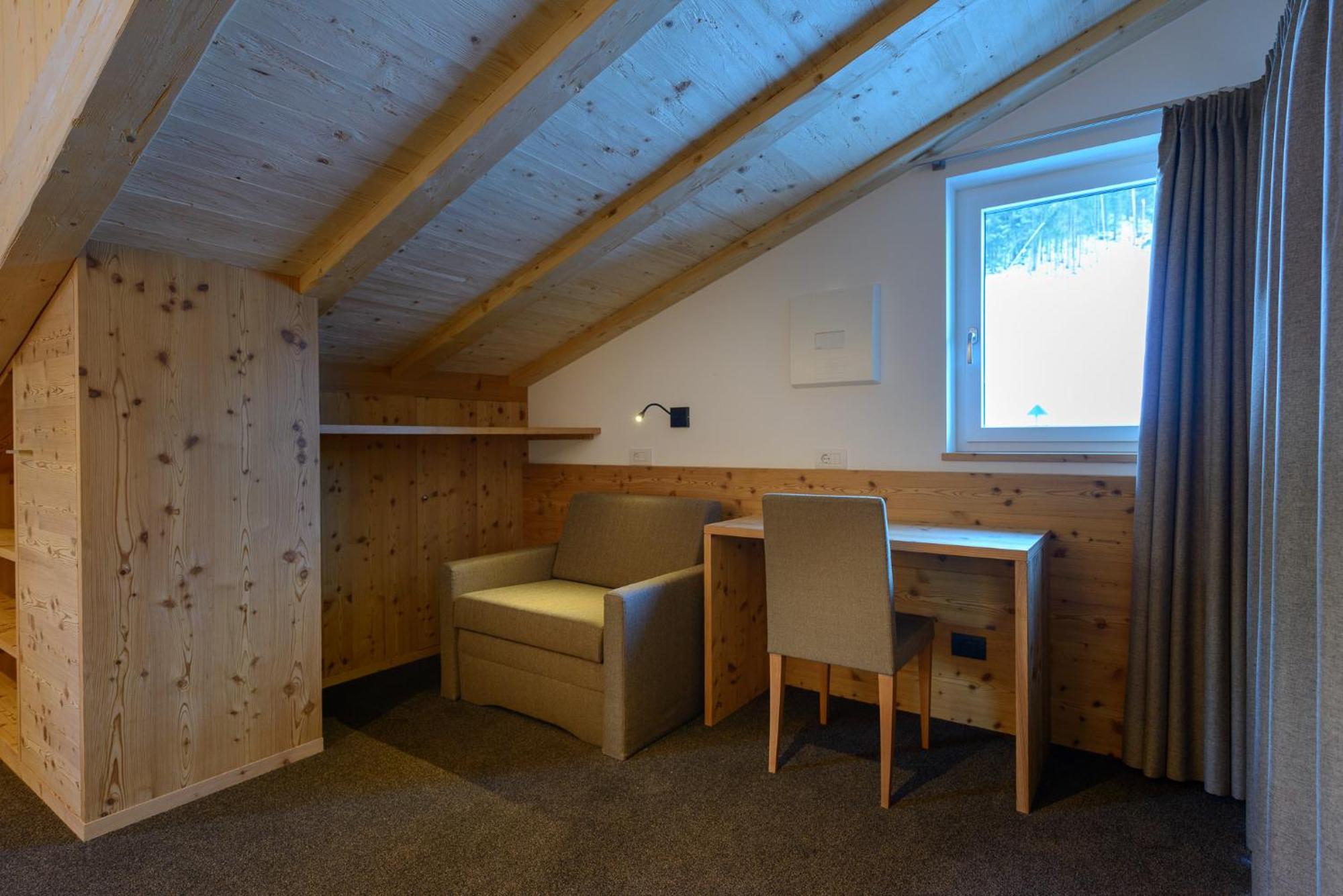 Luxury August Hotel 3*