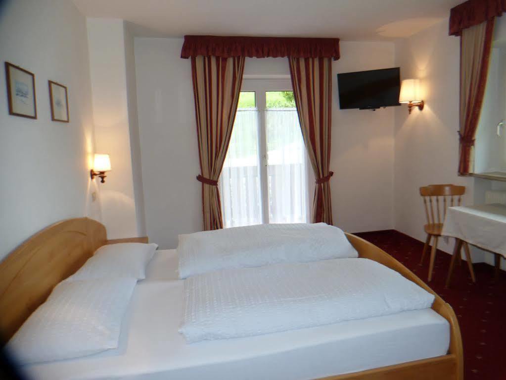 Luxury August Hotel